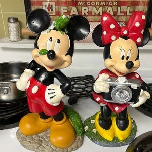 A Mickey and Minnie